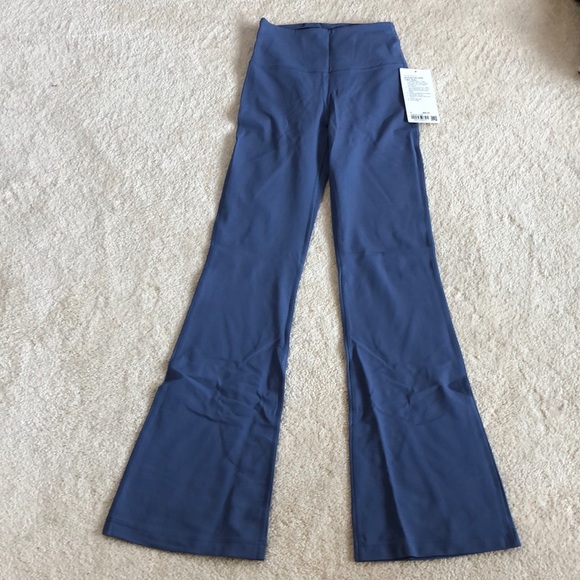lululemon athletica Pants - Lululemon Groove Pant SHR Flare *Nulu-NWT!